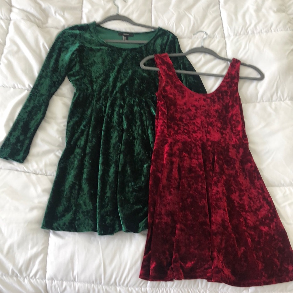 Bundle of 2 forever 21 velvet dresses